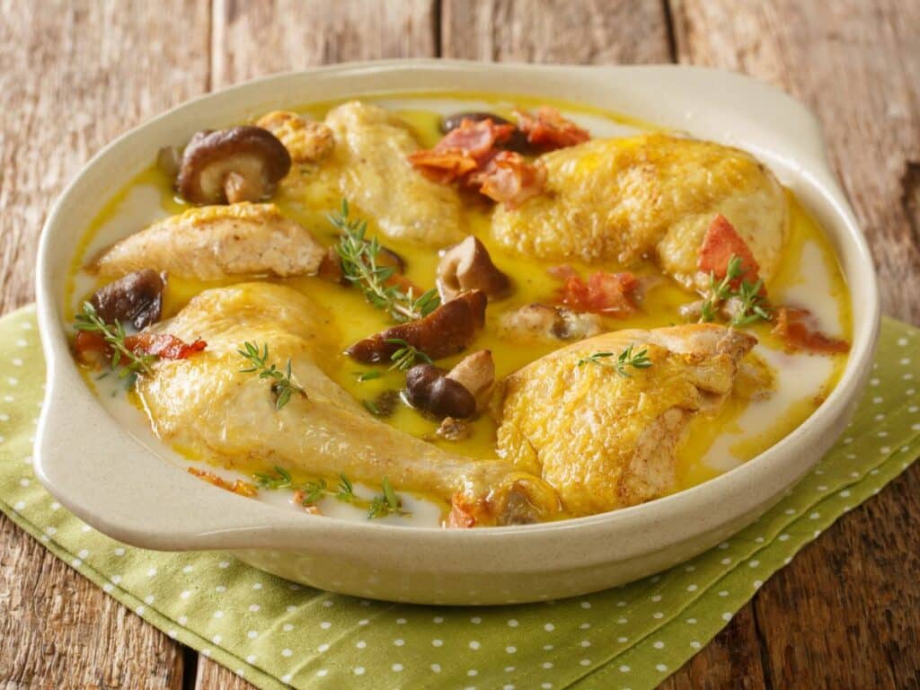 Chicken dish with musrooms and bacon in a creamy white wine sauce