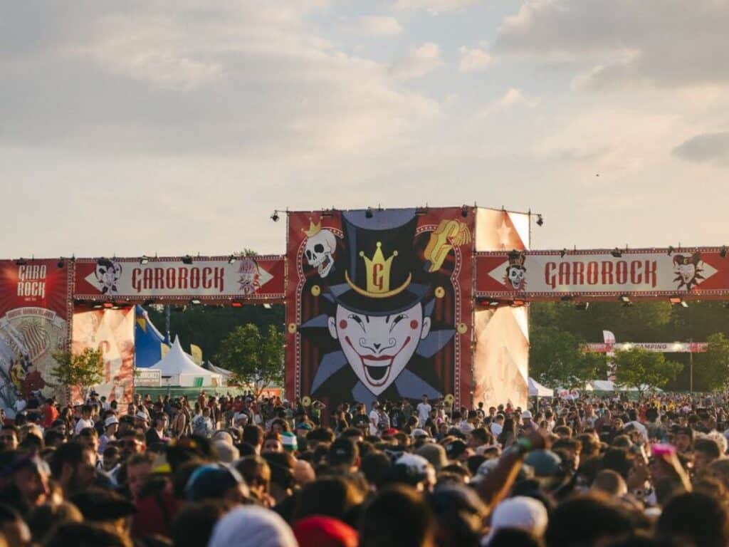 Garorock, The Music Festival set outside on a summer day with lots of people in the foreground.